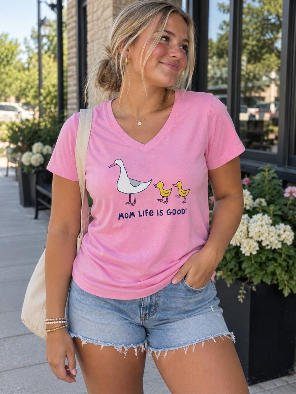 Life Is Good 'Mom Life' Tee